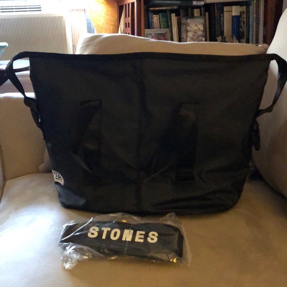 Rolling Stones insulated tote and badge - Picture 3 of 7